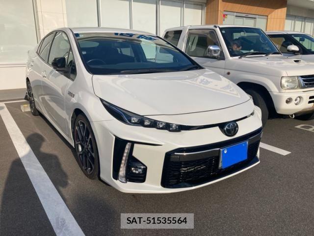 Toyota PRIUS PHV 2018-04 7329571-3