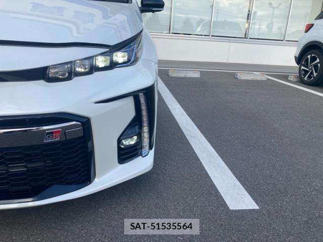 Toyota PRIUS PHV 2018-04 7329571-4