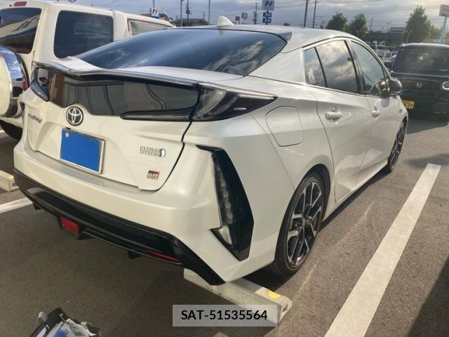 Toyota PRIUS PHV 2018-04 7329571-5