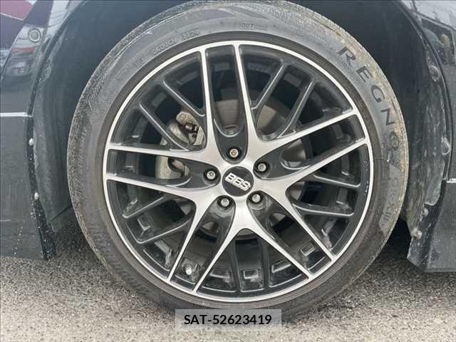 Toyota PRIUS PHV 2019-06 7329568-13
