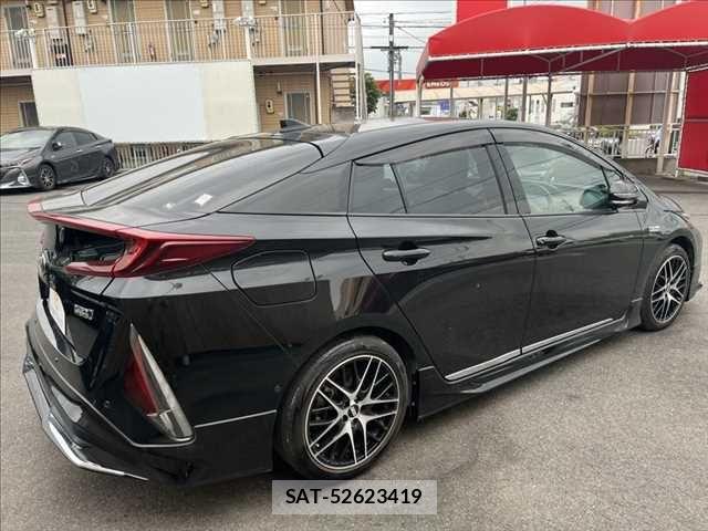 Toyota PRIUS PHV 2019-06 7329568-18