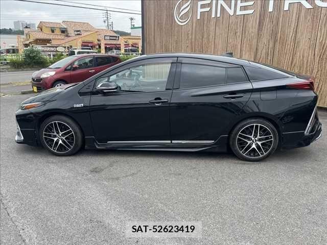 Toyota PRIUS PHV 2019-06 7329568-21