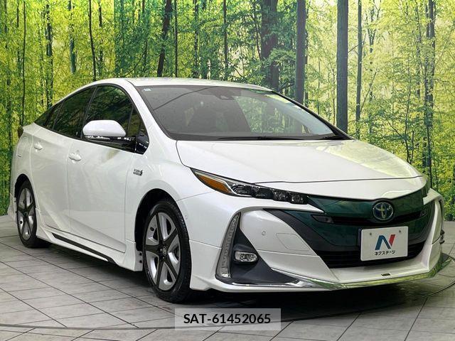 Toyota PRIUS PHV 2018-11 7329565-15