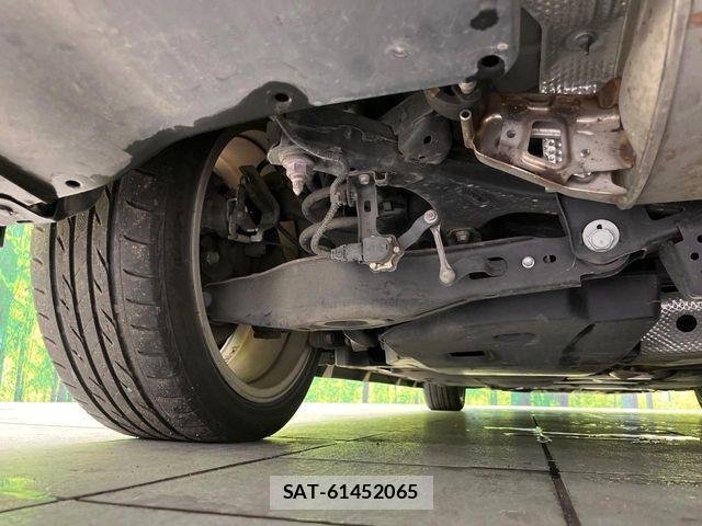 Toyota PRIUS PHV 2018-11 7329565-19