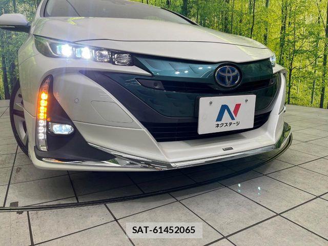 Toyota PRIUS PHV 2018-11 7329565-2