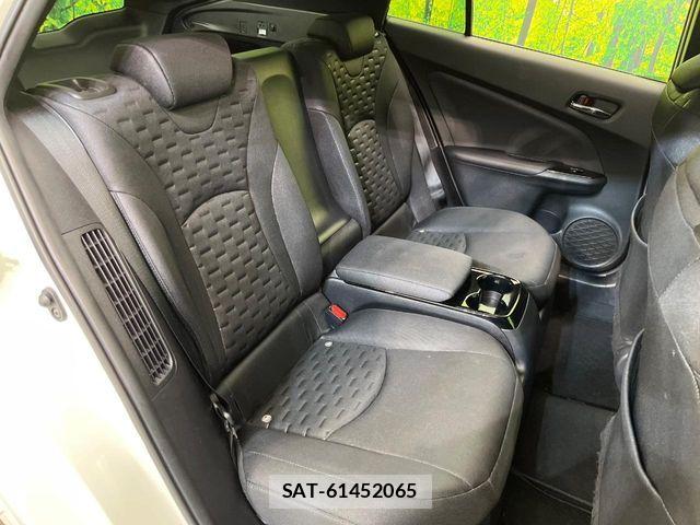 Toyota PRIUS PHV 2018-11 7329565-8