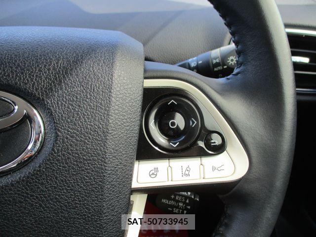 Toyota PRIUS PHV 2017-09 7329559-18