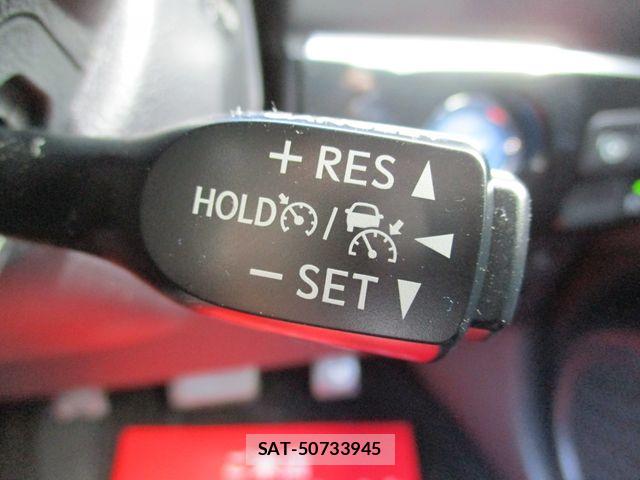 Toyota PRIUS PHV 2017-09 7329559-21