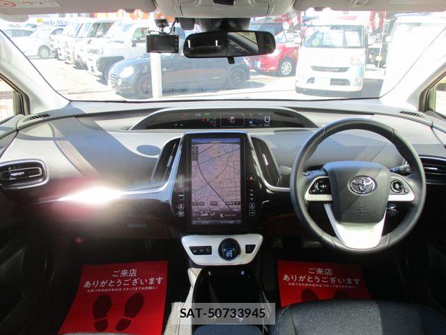 Toyota PRIUS PHV 2017-09 7329559-6
