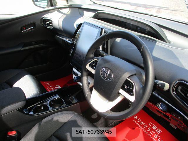 Toyota PRIUS PHV 2017-09 7329559-7