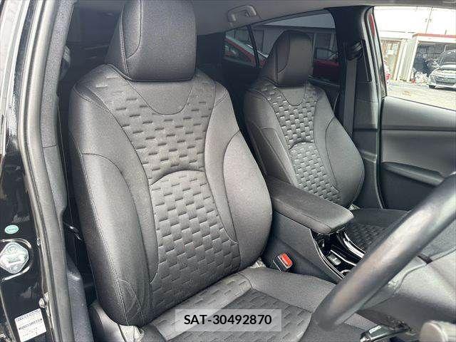 Toyota PRIUS PHV 2017-07 7359421-9