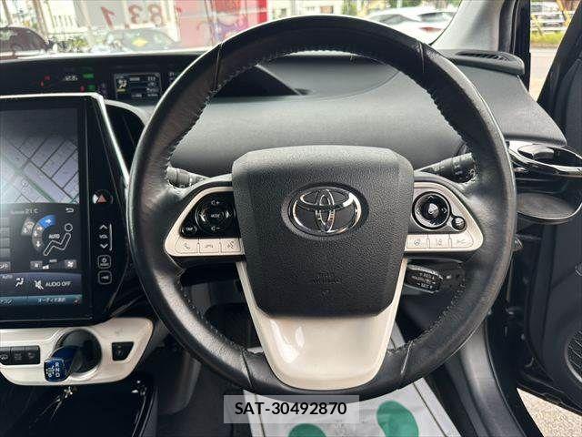 Toyota PRIUS PHV 2017-07 7359421-12