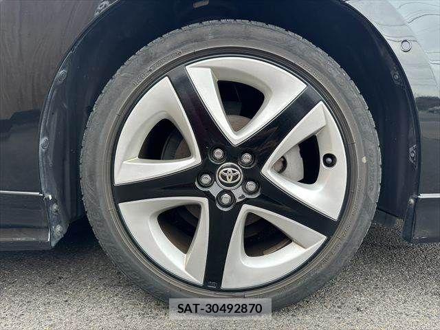 Toyota PRIUS PHV 2017-07 7359421-15