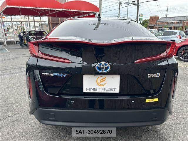 Toyota PRIUS PHV 2017-07 7359421-19