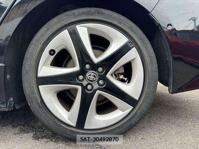 Toyota PRIUS PHV 2017-07 7359421-28