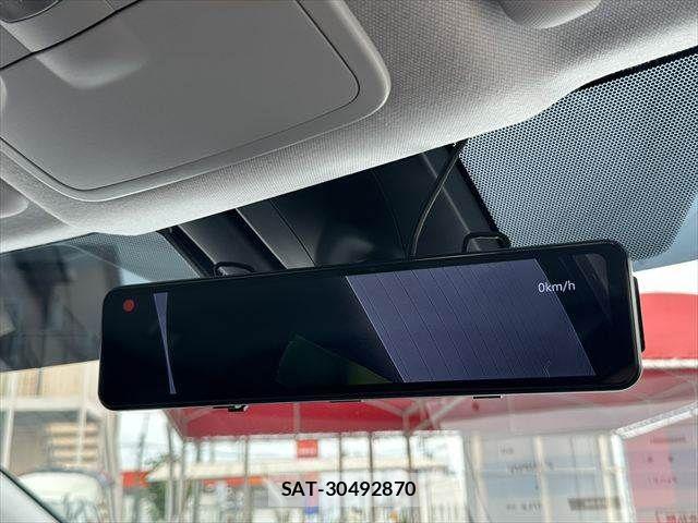 Toyota PRIUS PHV 2017-07 7359421-6