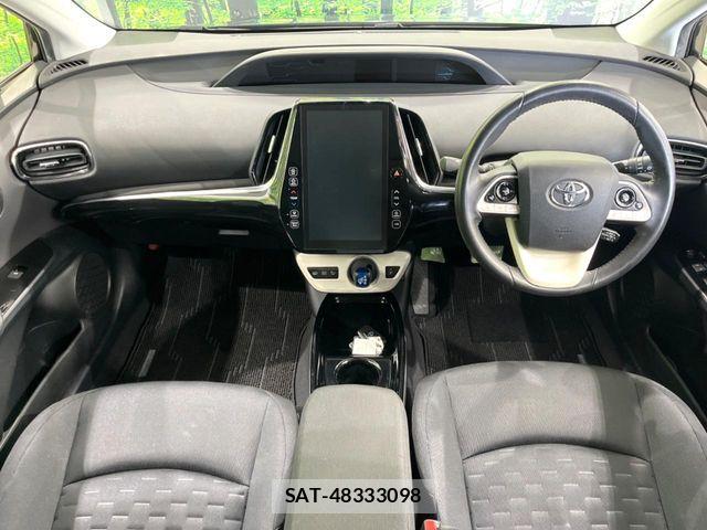 Toyota PRIUS PHV 2017-05 7359425-1