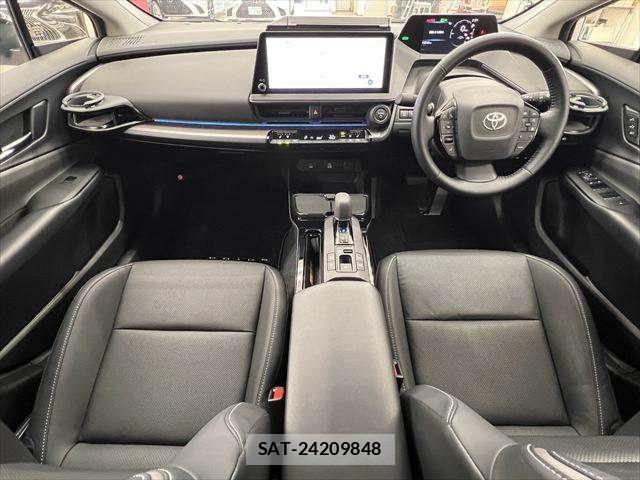 Toyota PRIUS PHV 2023-10 7359426-2