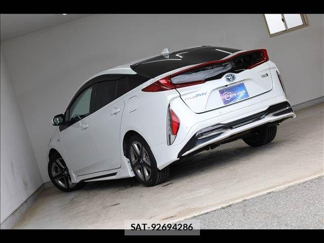 Toyota PRIUS PHV 2022-09 7393707-10