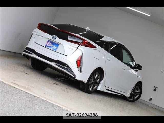 Toyota PRIUS PHV 2022-09 7393707-11
