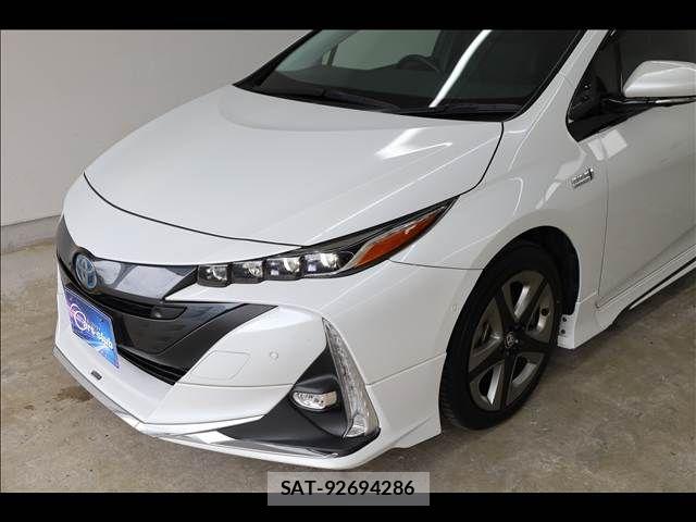 Toyota PRIUS PHV 2022-09 7393707-12