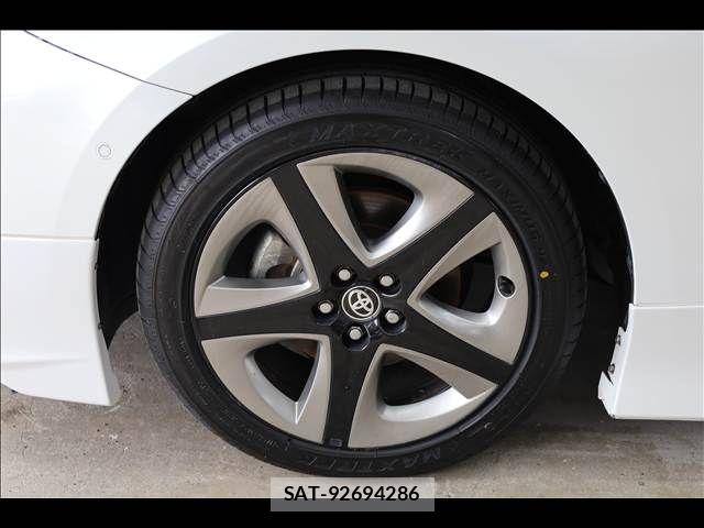 Toyota PRIUS PHV 2022-09 7393707-13