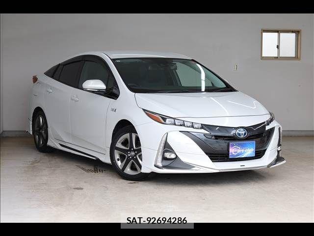 Toyota PRIUS PHV 2022-09 7393707-1