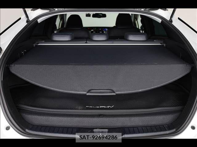 Toyota PRIUS PHV 2022-09 7393707-19