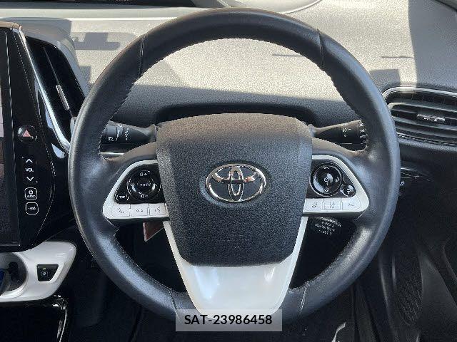 Toyota PRIUS PHV 2017-04 7393713-13