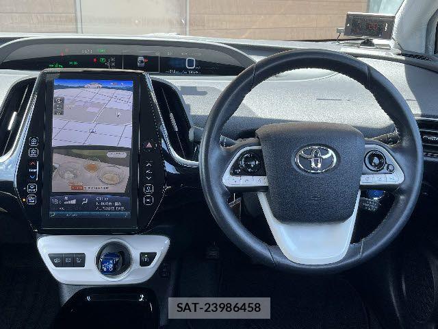 Toyota PRIUS PHV 2017-04 7393713-1