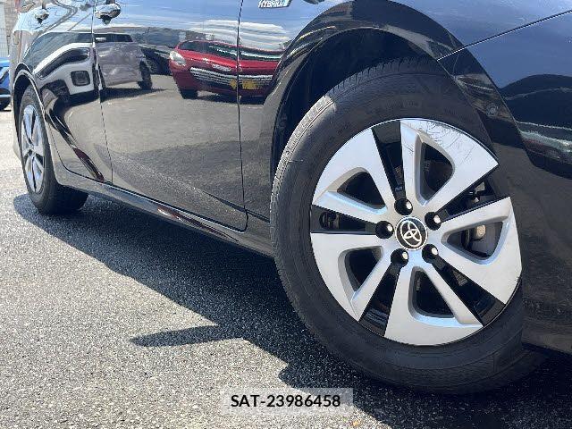 Toyota PRIUS PHV 2017-04 7393713-26