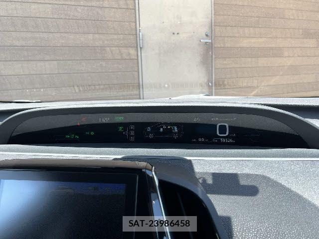 Toyota PRIUS PHV 2017-04 7393713-7