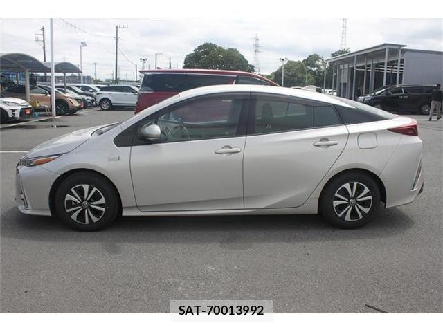 Toyota PRIUS PHV 2019-10 7393719-9