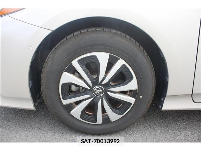 Toyota PRIUS PHV 2019-10 7393719-12