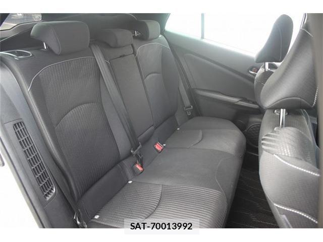 Toyota PRIUS PHV 2019-10 7393719-14