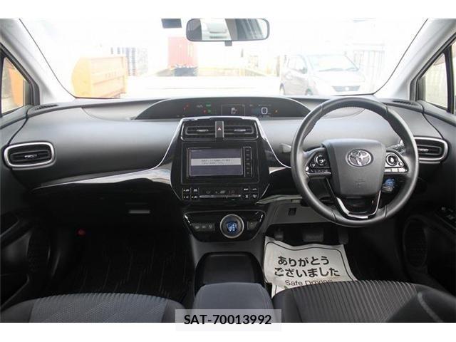 Toyota PRIUS PHV 2019-10 7393719-16
