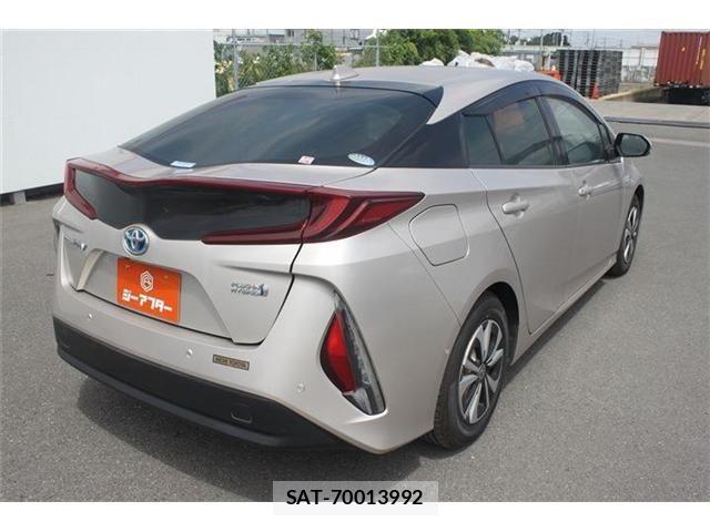 Toyota PRIUS PHV 2019-10 7393719-21