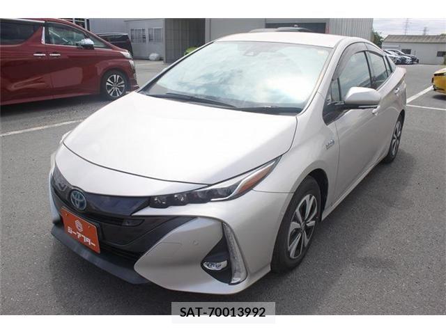 Toyota PRIUS PHV 2019-10 7393719-23