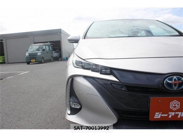 Toyota PRIUS PHV 2019-10 7393719-24
