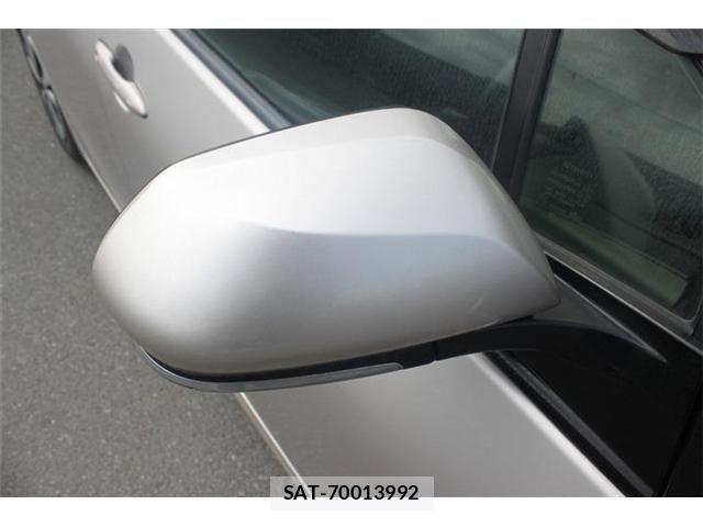 Toyota PRIUS PHV 2019-10 7393719-28