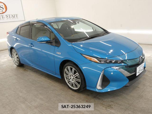 Toyota PRIUS PHV 2018-01 7393728-0