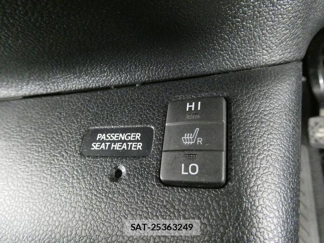Toyota PRIUS PHV 2018-01 7393728-24