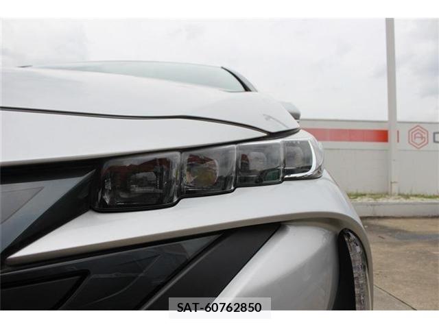 Toyota PRIUS PHV 2022-01 7457045-15