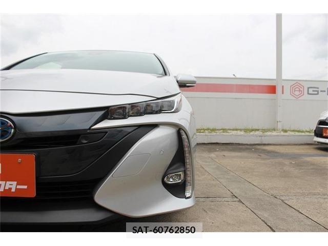 Toyota PRIUS PHV 2022-01 7457045-16