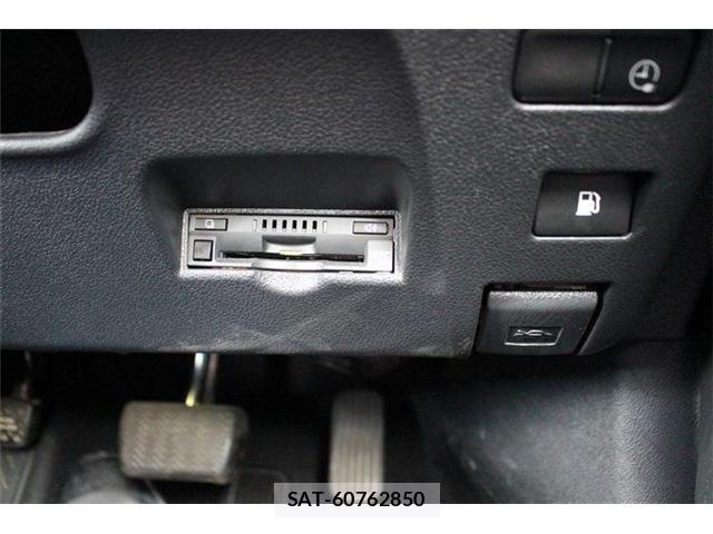 Toyota PRIUS PHV 2022-01 7457045-3