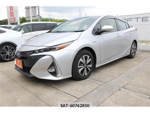 Toyota PRIUS PHV 2022-01 7457045-8