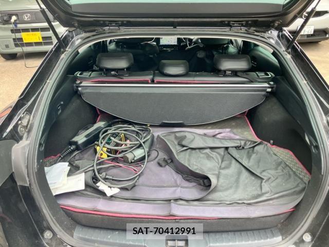 Toyota PRIUS PHV 2020-06 7457056-9