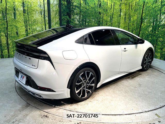 Toyota PRIUS PHV 2024-03 7457042-16