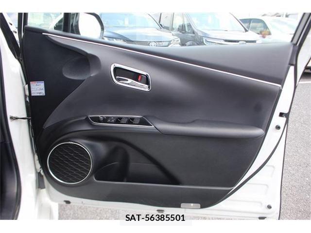 Toyota PRIUS PHV 2020-02 7457055-18