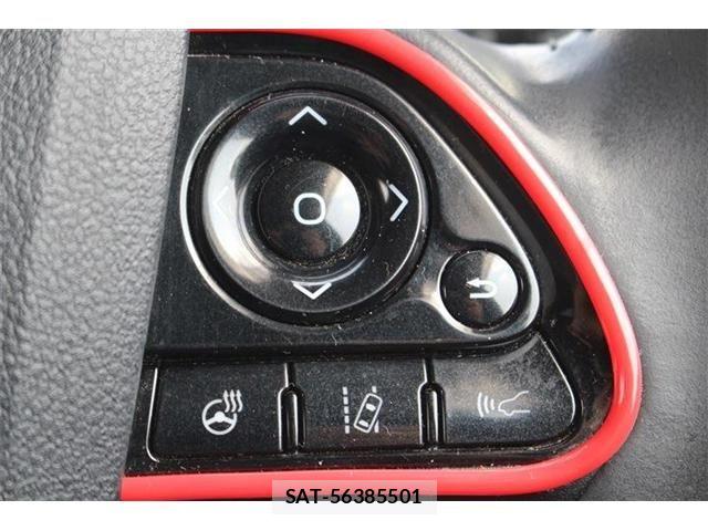 Toyota PRIUS PHV 2020-02 7457055-23